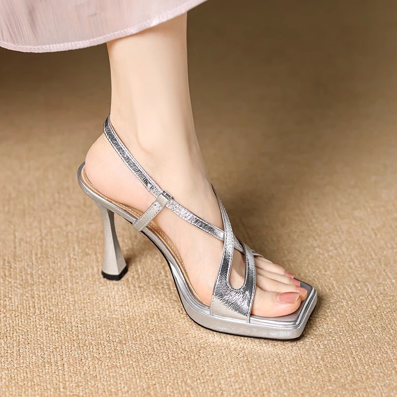 Kitten Heel Women - Sandalias con punta abierta y tacón